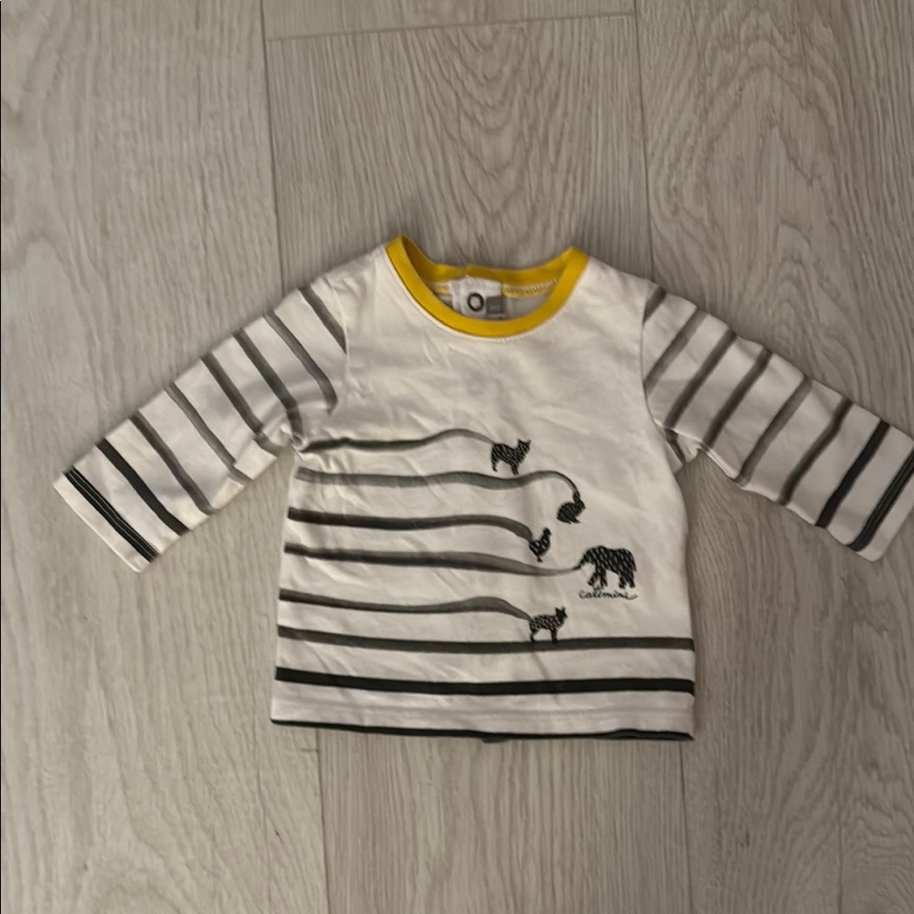 Catimi Size 3 Striped White and Yellow Tee with Snap Back Enclosure for changes